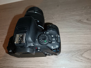 Canon EOS 700D + EF-S 18-55mm (7 foto / 10)