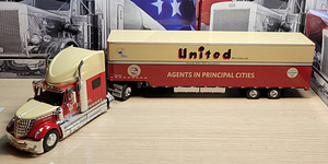 1/43 չափի կոլեկցիոն մոդելներ (5 լուսանկար / 6)
