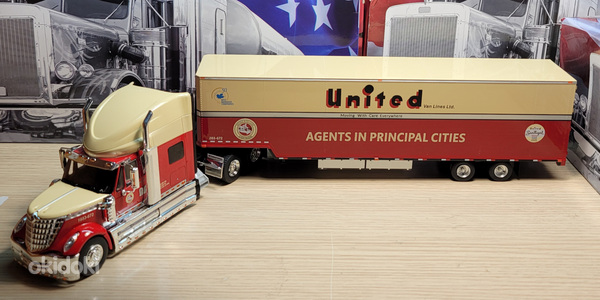 1/43 չափի կոլեկցիոն մոդելներ (5 / 6)