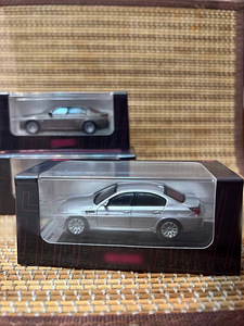 BMW 5 Series E60 M5 Մետաղական կոլեկցիոն մեքենայի մոդել 1/64 (9 լուսանկար / 10)