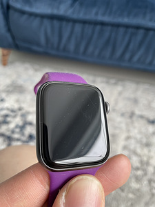 Apple Watch 5, 44mm, GPS (3 foto / 4)