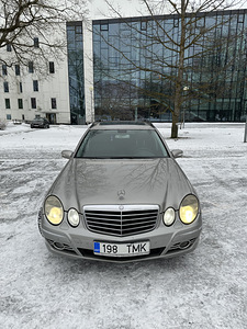 Mercedes-Benz E270 Avantgarde , 2003, diisel. (6 foto / 12)