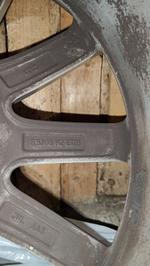 Оригинальные диски Audi 18" + шины MS 245/45R18 (6 фото из 9)
