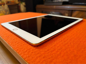 iPad Air 2 Gold 32gb wifi (5 foto / 10)