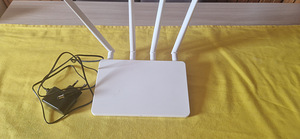 Mobiilne 4G ruuter (1 foto / 3)
