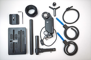 DJI RONIN S + FOCUS MOTOR + HANDLE + BATTERY MOUNTING (2 foto / 8)