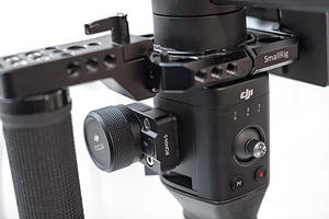 DJI RONIN S + FOCUS MOTOR + HANDLE + BATTERY MOUNTING (3 foto / 8)