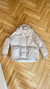 Зимняя куртка (1 фото из 2)