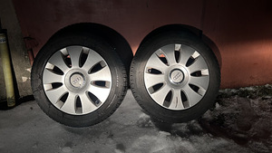 Audi шины+диски 205/55 R16 оригинал 4 шт (1 фото из 3)
