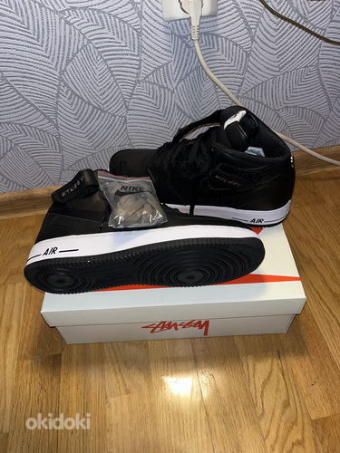 Nike air force 1’07 mid sp