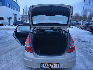 Autorent / Autorent / müük / wolt, bolt food (8 foto / 10)