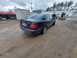 Mercedes-Benz e220 cdi (4 foto / 7)