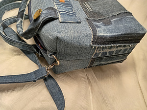 Denim handbag in the “Boro” style. 16 × 25 × 10 cm (3 foto / 10)