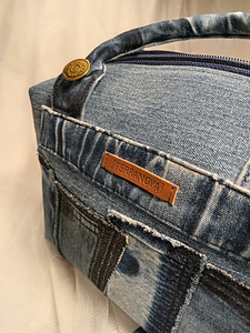 Denim handbag in the “Boro” style. 16 × 25 × 10 cm (2 foto / 10)