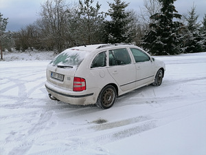 Skoda fabia 1.4TDI 59kw 2007 (4 foto / 6)