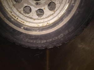Как новая Резина M+S на дисках 235/75 R15 (2 фото из 3)