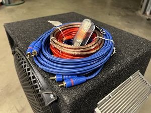 Alpine 650w subwoofer + Clarion võimendi + kaablikomplekt (3 foto / 3)