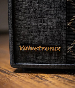 Kitarri võimendi / Комбик VOX Valvetronix (3 foto / 8)