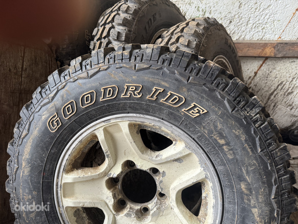 Шины M/T 235/85 R 16