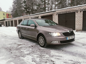 Škoda superb (1 foto / 15)