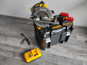 DeWalt DCS576T2; 54 В; Аккумулятор 2x6,0 Ач (1 фото из 7)