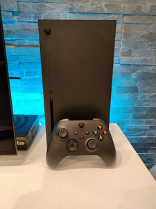 Xbox Series X (1 фото из 3)
