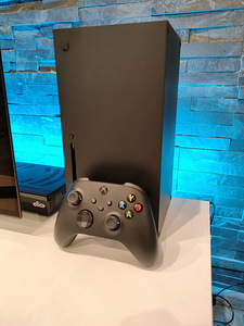 Xbox Series X (2 фото из 3)
