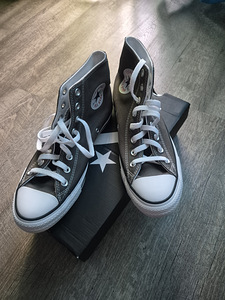 Converse новые кеды р.40 (2 фото из 6)