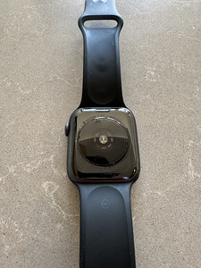 Apple Watch SE GPS 44 мм
