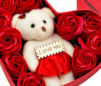 Подарочная коробка "Навсегда с тобой!" с мыльными розами и медведем