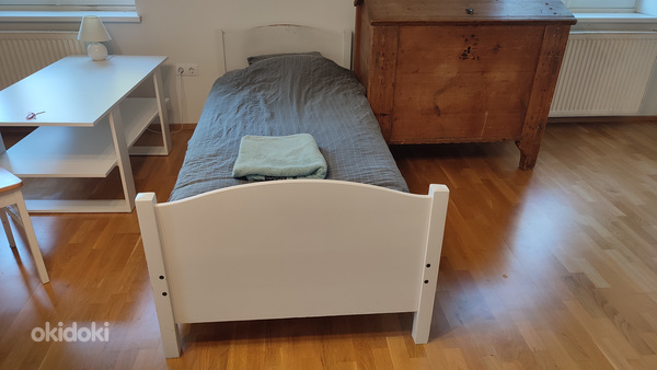 Müüa täispuidust 80cm voodi koos madratsiga