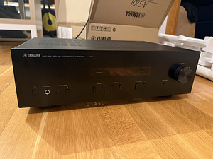 Усилитель Yamaha A-S201 (черный) (2 фото из 4)