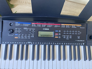 SÜNTEESAATOR YAMAHA PSR-E263 (4 foto / 4)