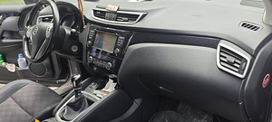 Nissan Qashqai (11 фото из 13)