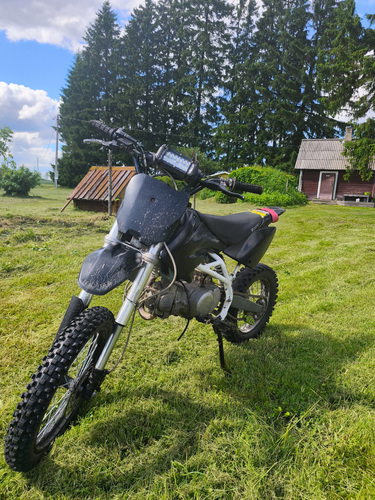 Кроссовый мотоцикл 140cc тюнингованный