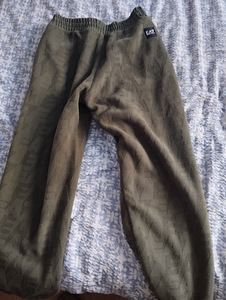 Armani polar dressipüksid (1 foto / 2)