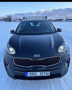 Kia Sportage (6 foto / 10)