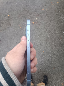 iPhone 14 (8 foto / 9)