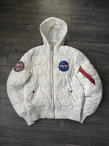 Bomber jacket alpha industries x nasa (4 foto / 4)