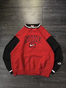 Свитшот Nike (1 фото из 3)
