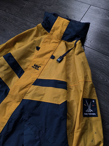 Куртка helly hansen (2 фото из 5)