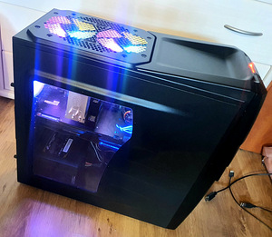 PC Gamer CoolerMaster (6 фото из 10)