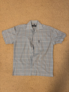 Ben Sherman lühikeste varrukatega särk, defektideta M (1 foto / 2)