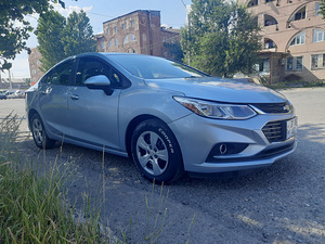 Chevrolet Cruze (8 լուսանկար / 13)