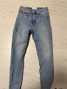 Calvin Klein Jeans teksad, suurus W28 (kasutatud) (1 foto / 3)
