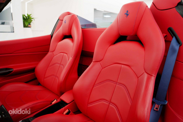 2019 FERRARI 488 SPIDER (4 из 5)