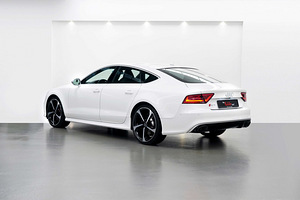 2014 AUDI RS7 SPORTBACK QUATTRO (5 фото из 5)