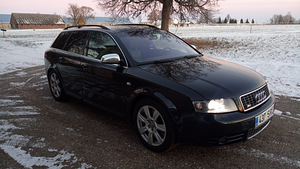 Audi S4 B6 4.2l V8 manuaal quattro (4 foto / 10)