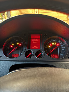 VOLKSWAGEN PASSAT 2007 1.9TDI (8 foto / 14)