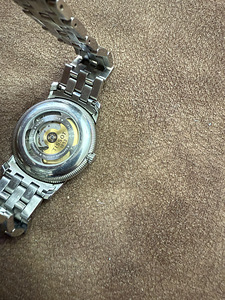 TISSOT Մեխանիկական ժամացույց (5 լուսանկար / 5)